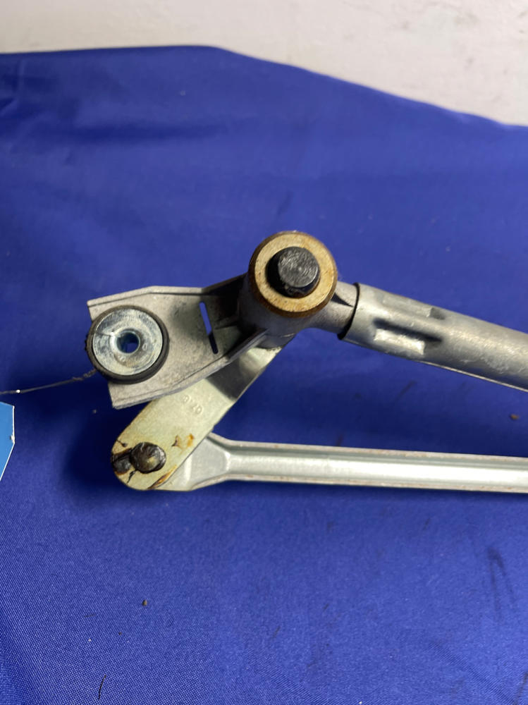 2018-23 Ford Mustang Wiper Motor Assembly 163