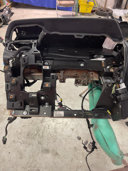 2018-23 Ford Mustang Dash Board MT82 D4 163
