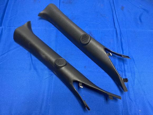 2018-23 Ford Mustang Coupe Black A Pillars and Tweeter Speakers 158