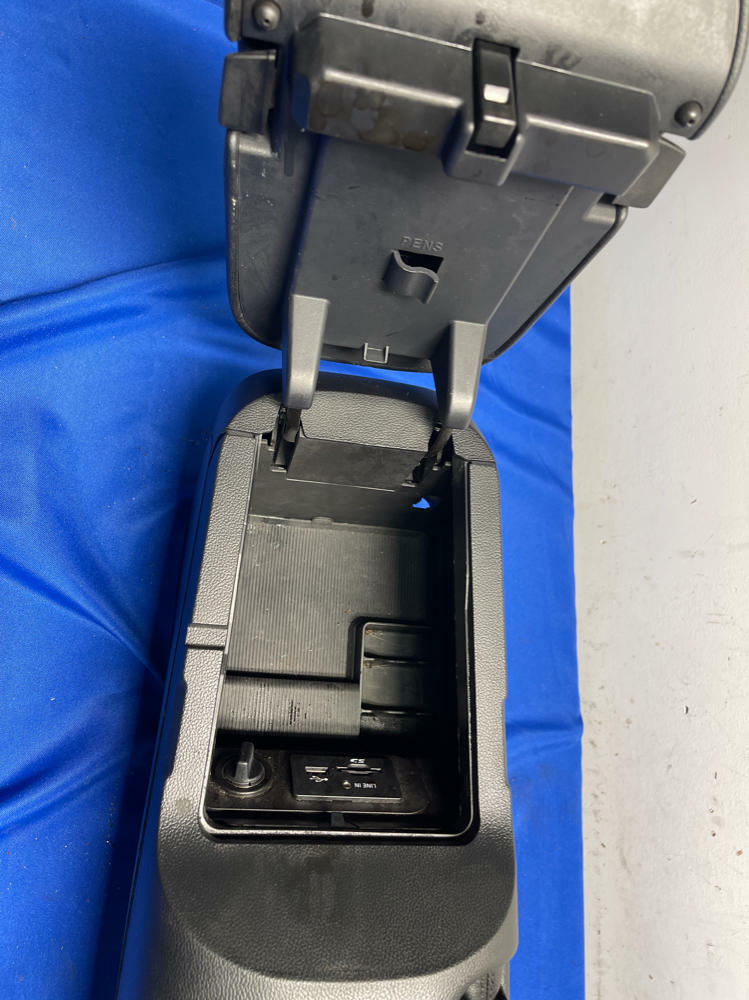2015-23 Ford Mustang Center Console Leather Carbon Fiber Insert Manual 165