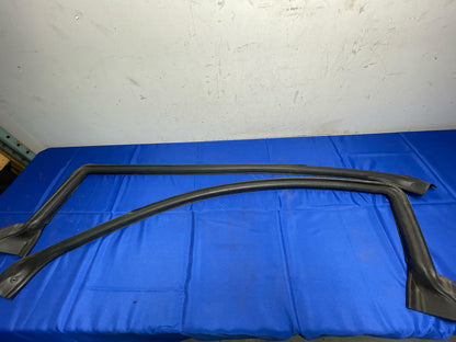 2010-14 Ford Mustang Door Weather Stripping 160