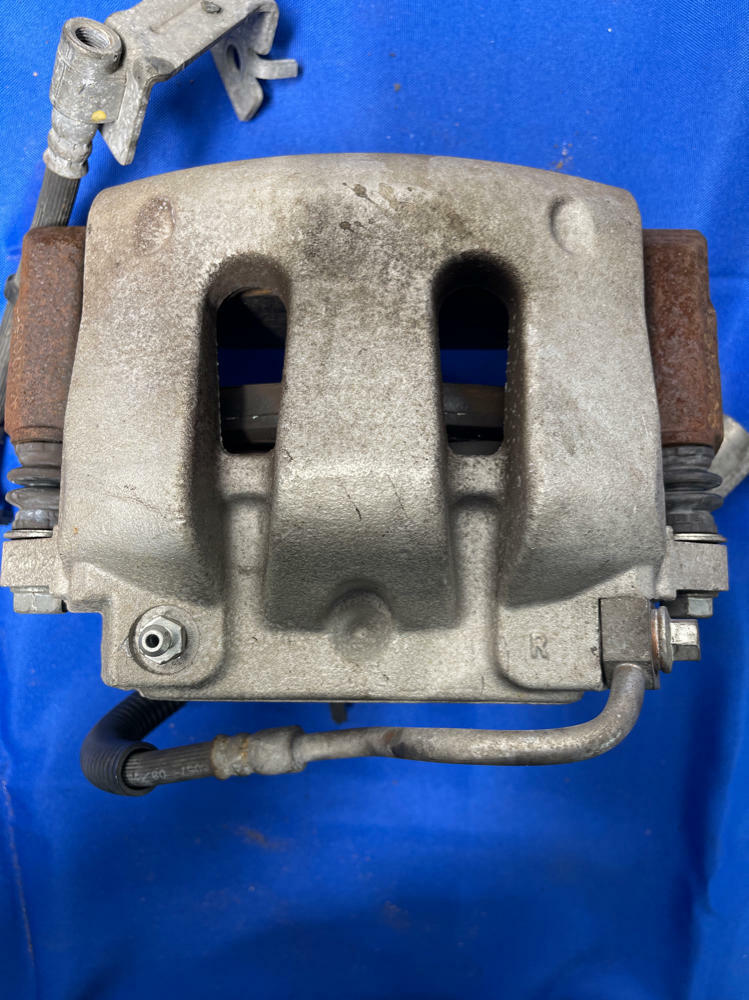 2010-14 Ford Mustang Front Brake Calipers 160