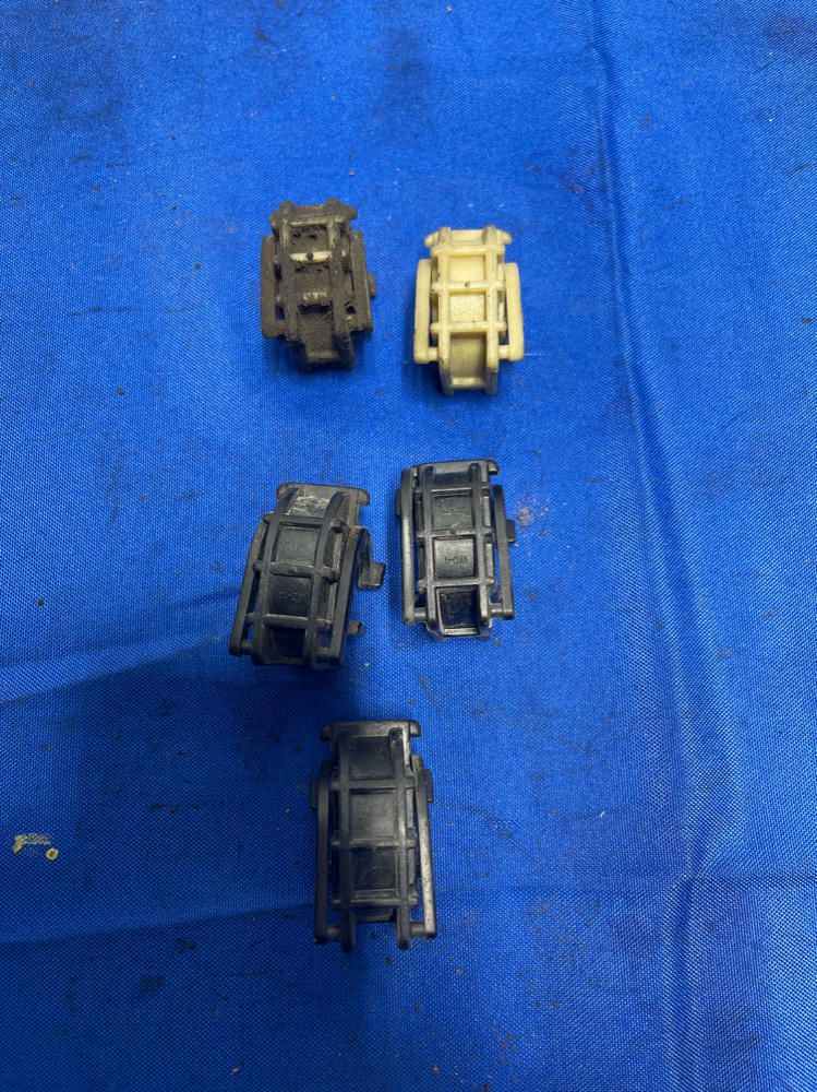 2003-04 Ford Mustang SVT Cobra AC Clamps 166