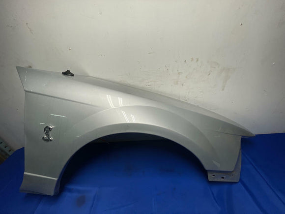 2003-04 Ford Mustang SVT Cobra Sliver Metallic Passenger Fender 166