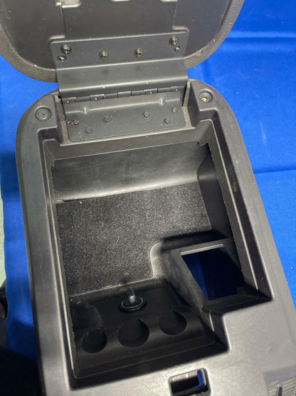 2005-10 Ford Mustang Dark Charcoal Center Console 162