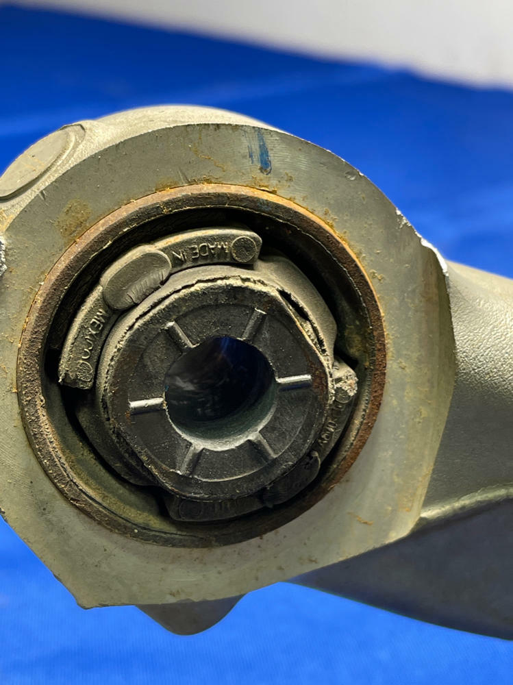2018-23 Ford Mustang GT Passenger RH Spindle Hub 149