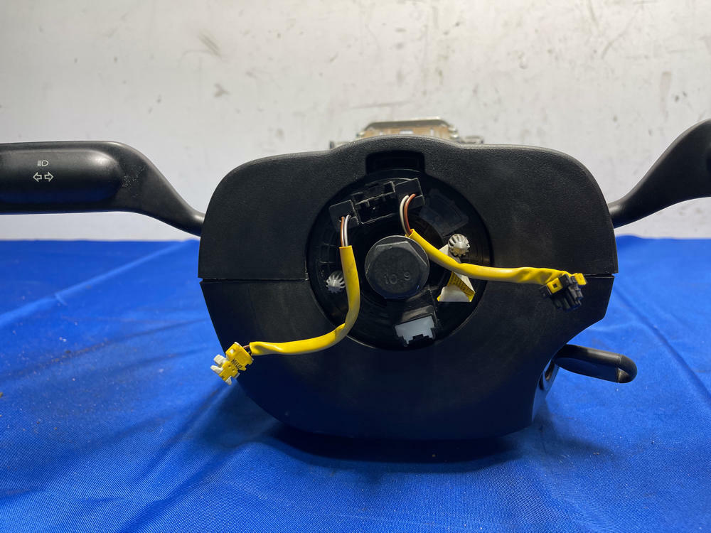 2005-09 Ford Mustang Steering Column 162