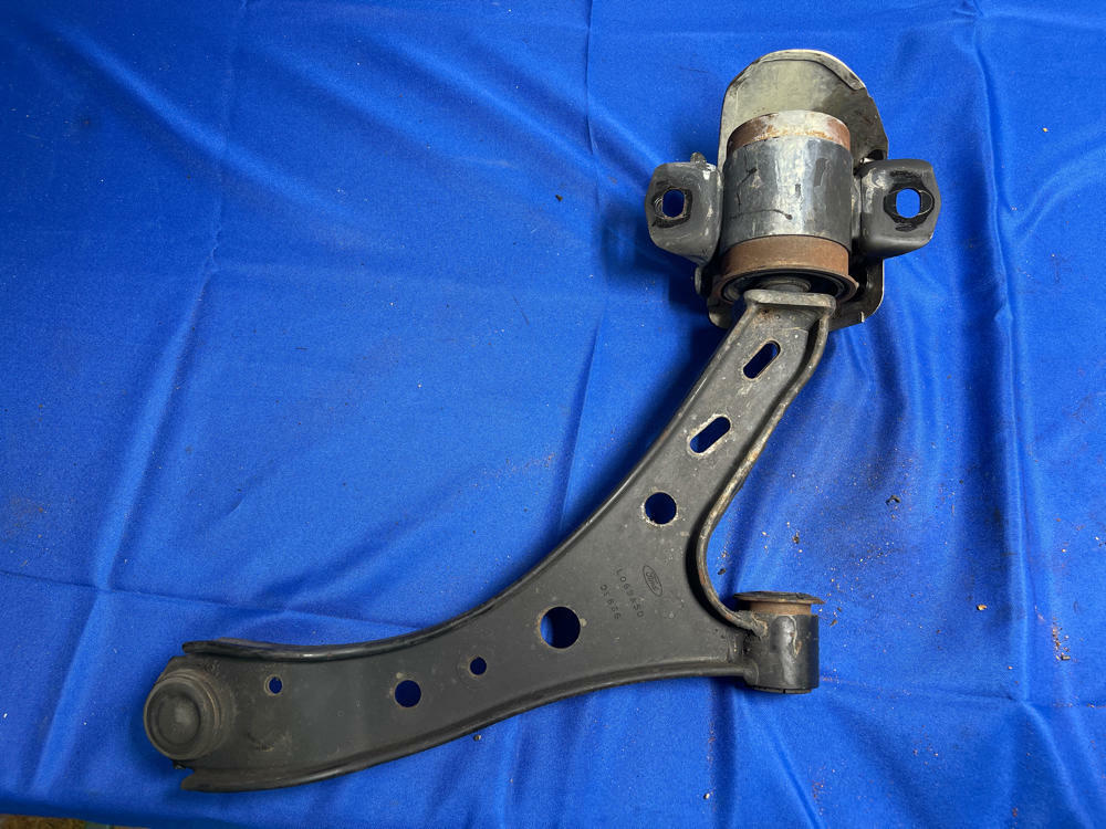 2005-09 Ford Mustang Driver LH Front Control Arm 162