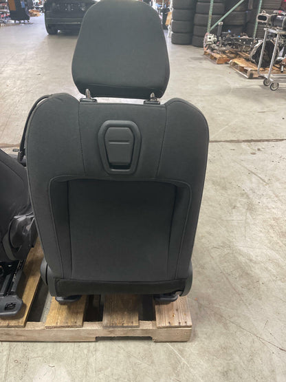 2015-23 Ford Mustang Cloth Seats, Passenger Bag Blown 2100 Miles 168