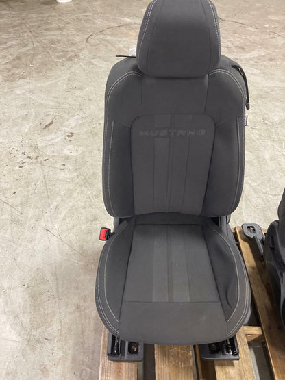 2015-23 Ford Mustang Cloth Seats, Passenger Bag Blown 2100 Miles 168