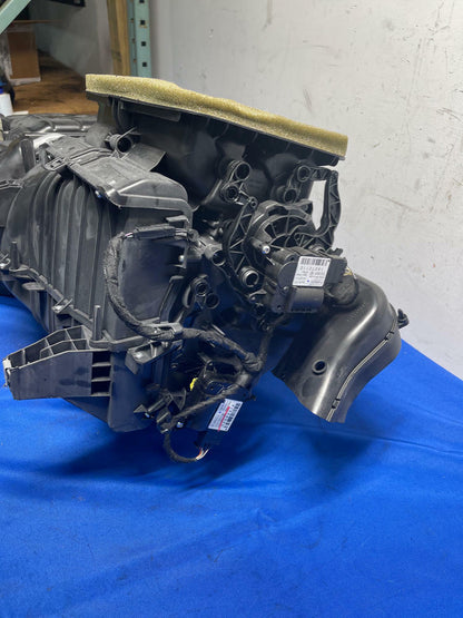 2018-23 Ford Mustang HVAC Box OEM Like New 2100 Miles 168
