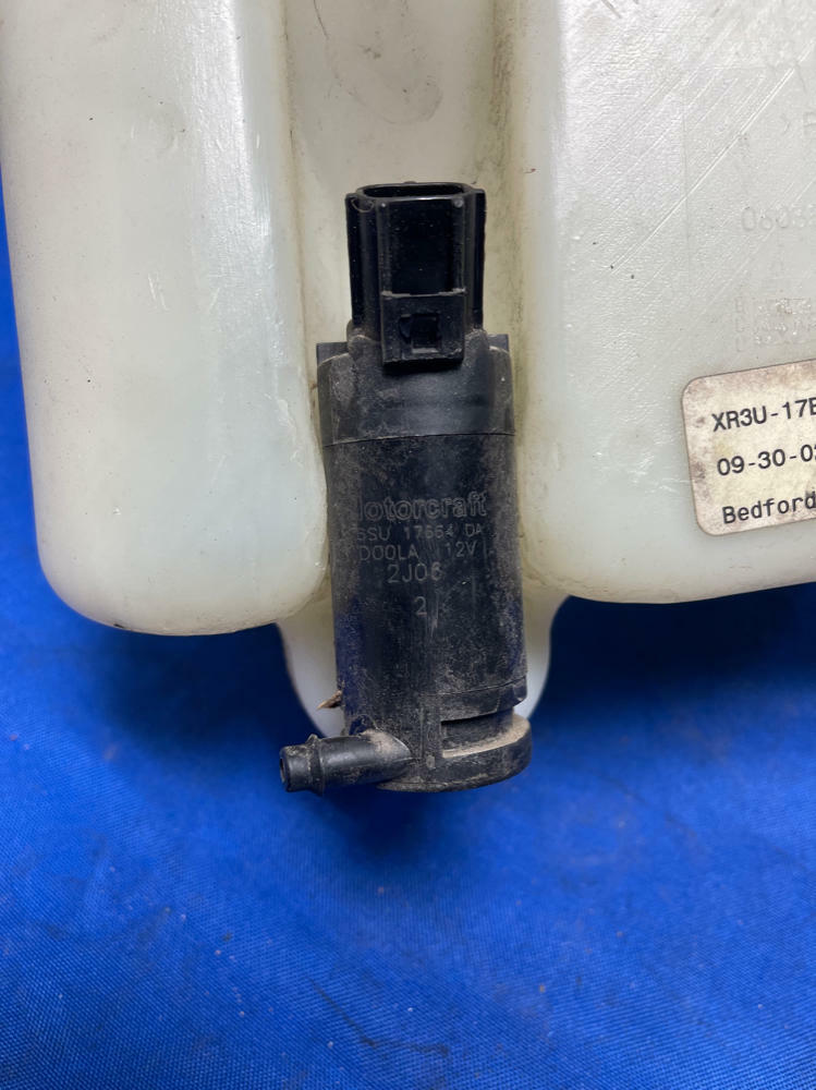 2003-04 Ford Mustang SVT Cobra Wiper Fluid Jug 175