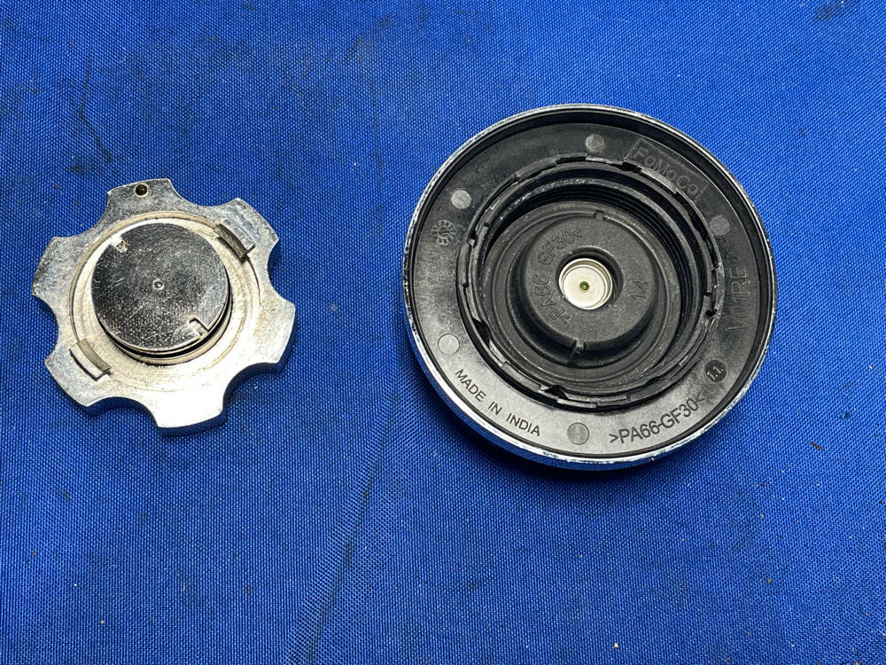 2003-04 Ford Mustang SVT Cobra Fluid Caps 175