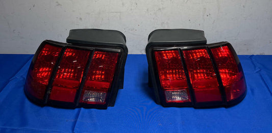 1999-04 Ford Mustang GT Tail Lights 4.6 V8 177