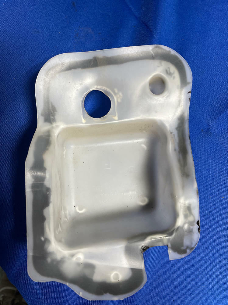 1999-04 Ford Mustang GT Front Seat Belt Insulation Cups  4.6 V8 177