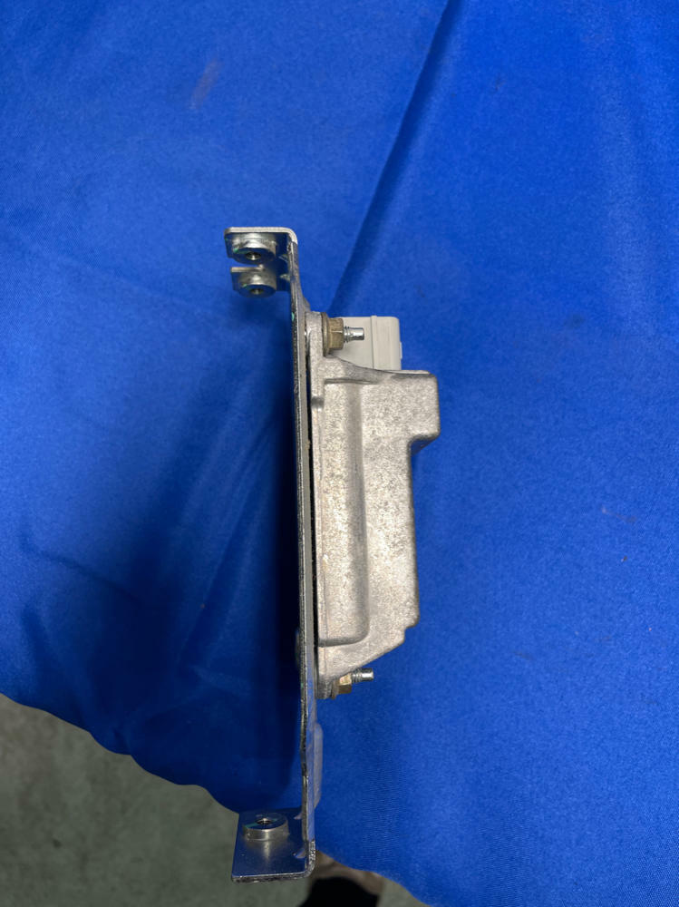 1999-04 Ford Mustang SRS Restirant Module 170