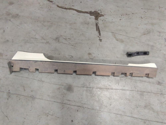 2015 Ford Mustang GT 50th Anniversary Passenger RH Side Skirt 172