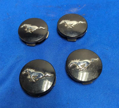 2015-17 Ford Mustang GT 5.0 Coyote Center Caps 172