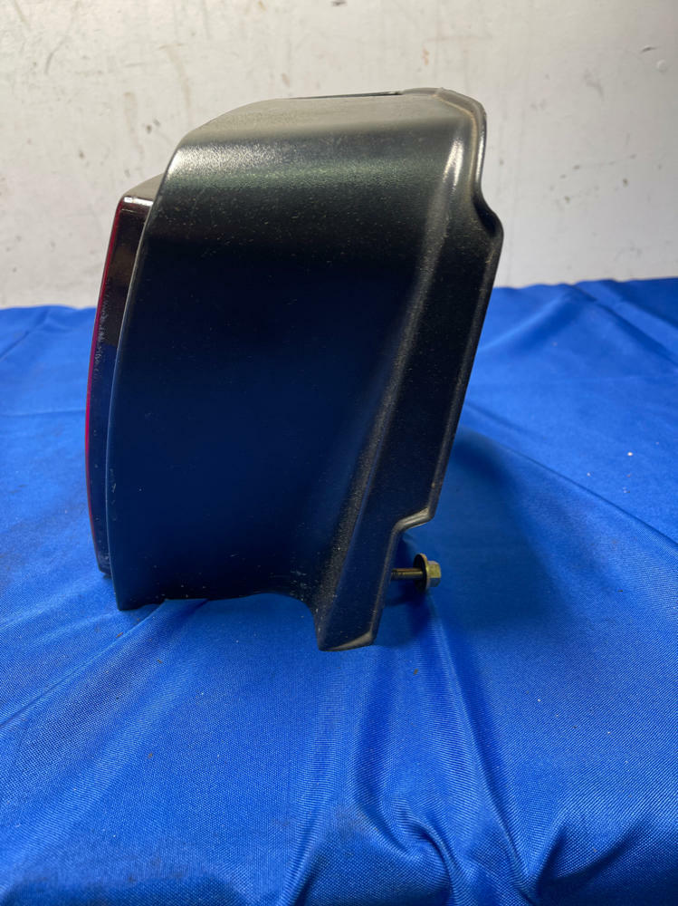 2003-04 Ford Mustang SVT Cobra LH Drivers Tail Light 180