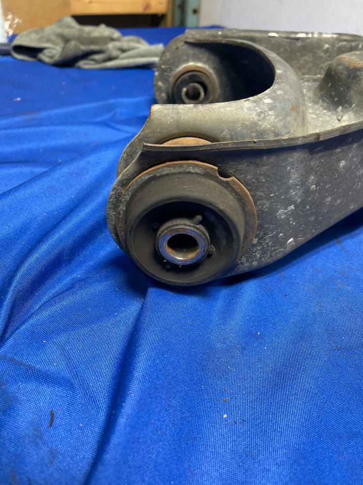 2003-04 Ford Mustang SVT Cobra Control Arms Pair 180