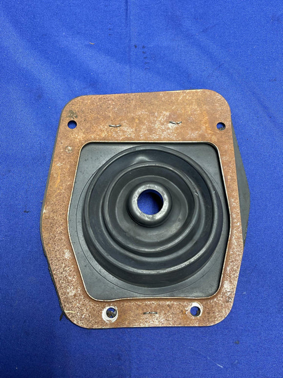 2003-04 Ford Mustang SVT Cobra Shifter Insulator Boot 180