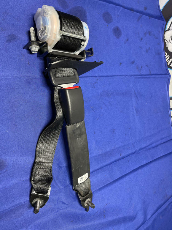 2015-17 Ford Mustang Rear RH Passenger Seat Belt 13K Miles 176