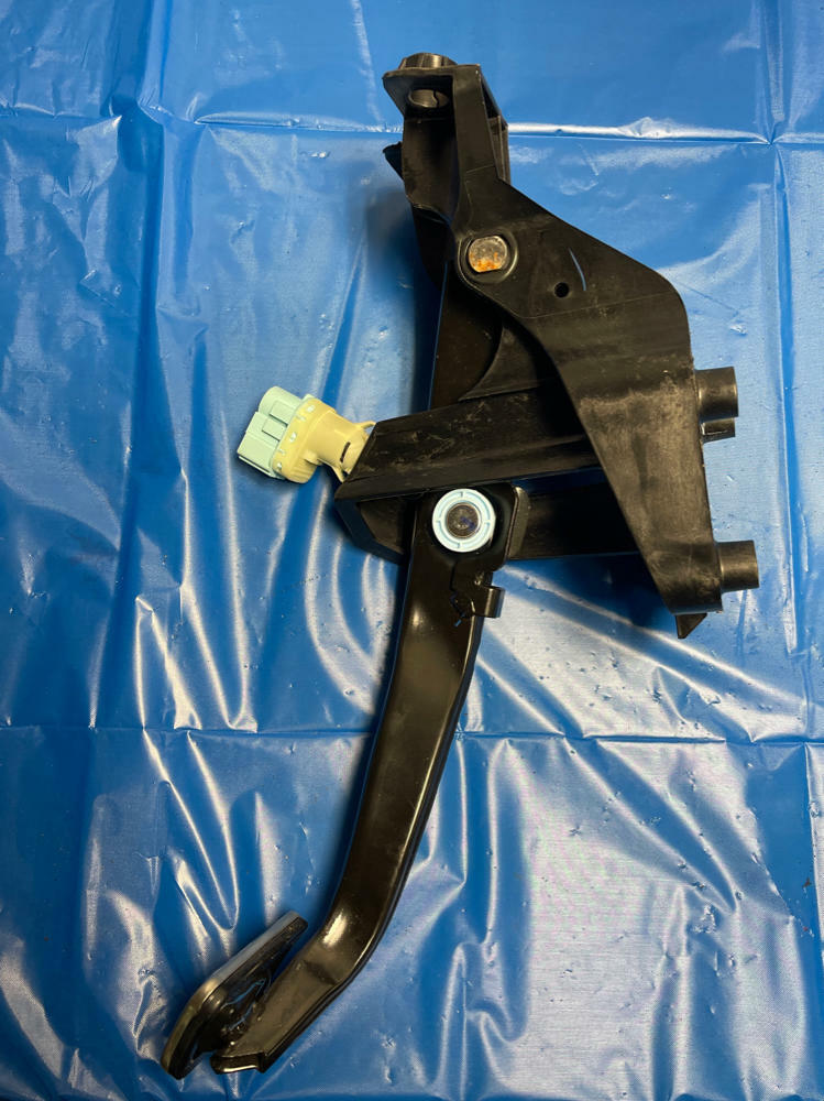 2018-23 Ford Mustang Brake Pedal Assembly 185