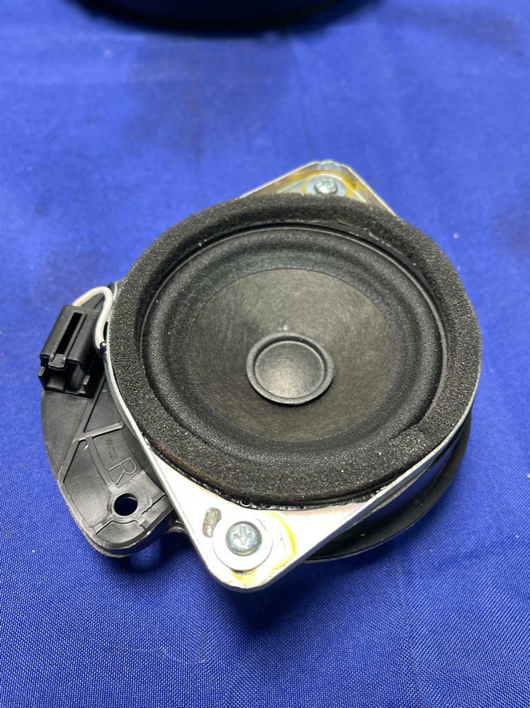 2018-23 Ford Mustang Door Speakers 185