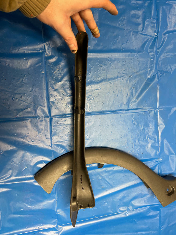 1999-02 Merecedes E55 AMG W210 Trunk Arm Trim Cover Pair 156