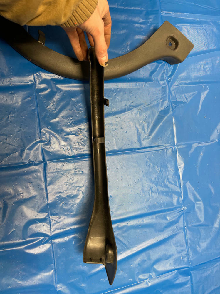 1999-02 Merecedes E55 AMG W210 Trunk Arm Trim Cover Pair 156