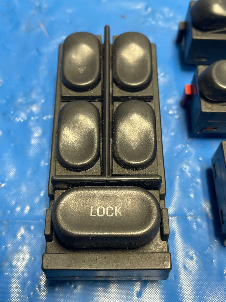 2003-04 Ford Mustang SVT Cobra Convertible Window Control Switch Panels Pair 186