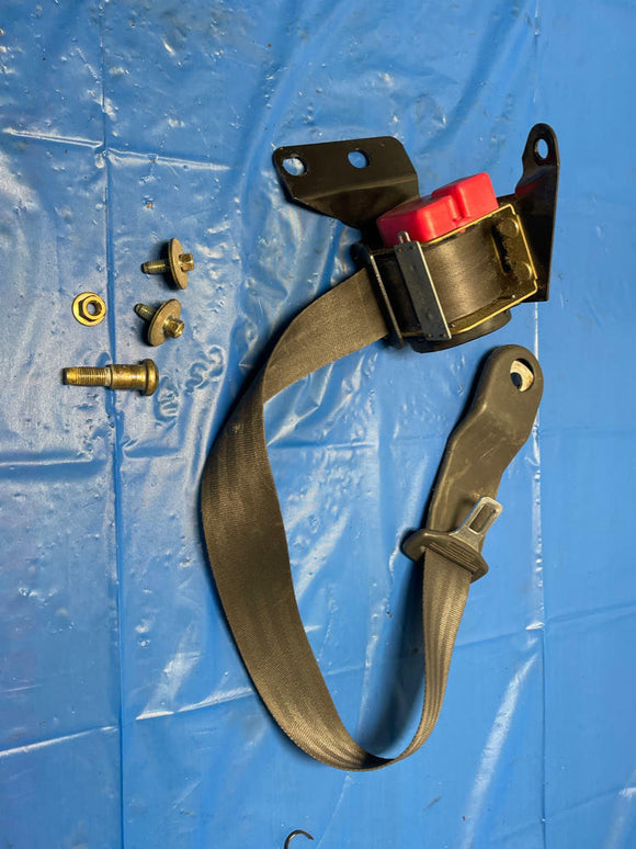 2003-04 Ford Mustang SVT Cobra Front Driver LH Seatbelt 186