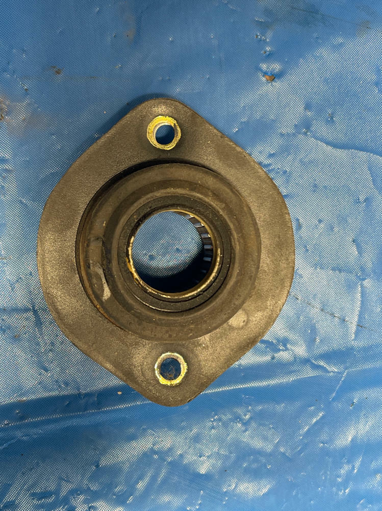2003-04 Ford Mustang SVT Cobra Firewall Steering Bushing Donut 191