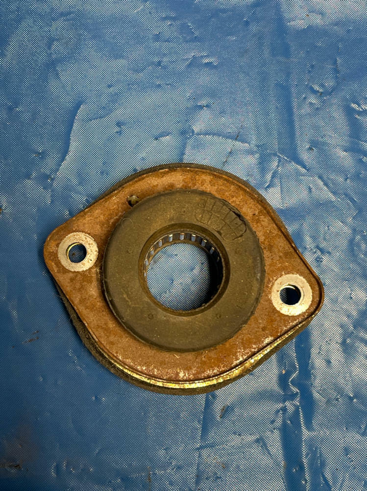 2003-04 Ford Mustang SVT Cobra Firewall Steering Bushing Donut 191