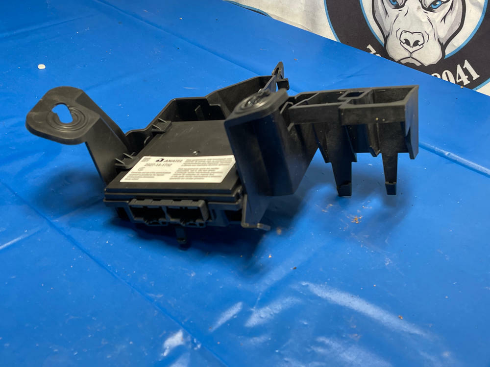 2018-23 Chevrolet Camaro ZL1 Camaro Keyless Entry Module 169