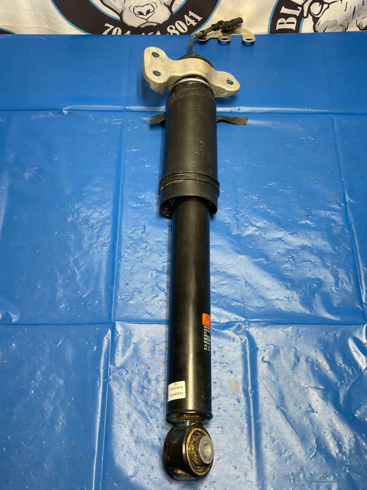2018-23 Chevrolet Camaro ZL1 Passenger Shock Like New 169