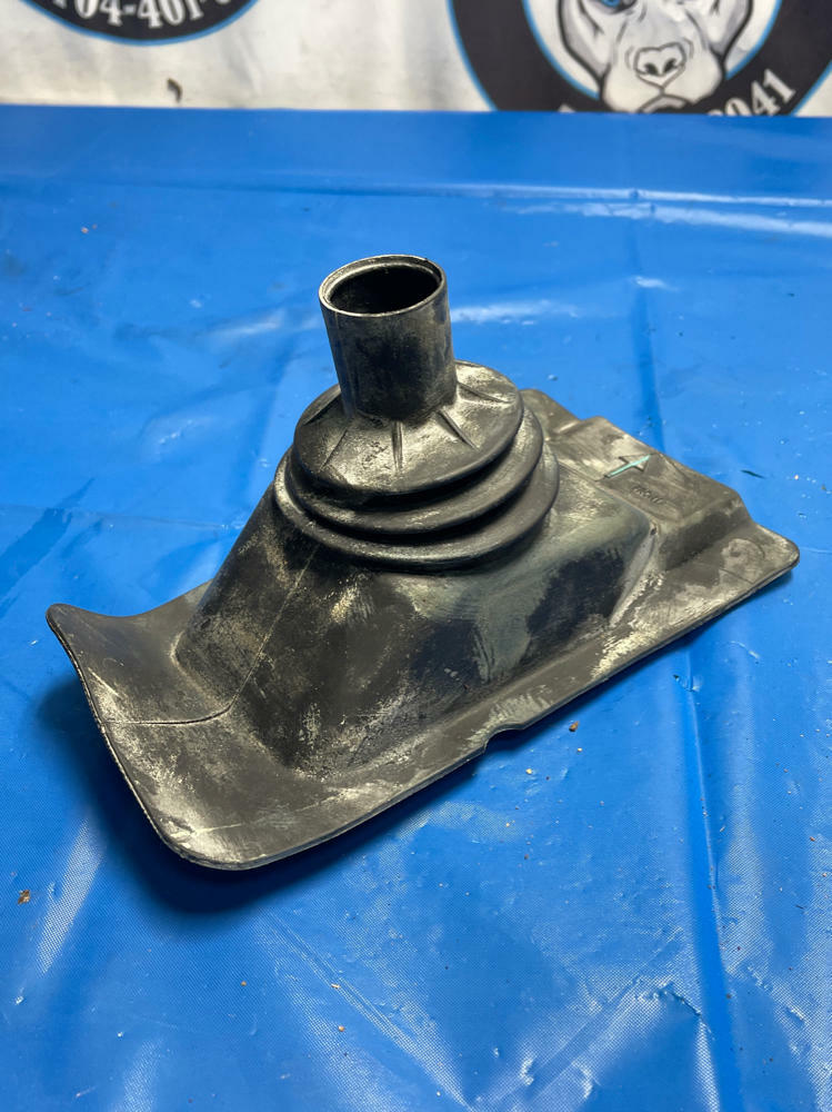 2018-23 Chevrolet Camaro ZL1 Shifter Isolator Boot 169