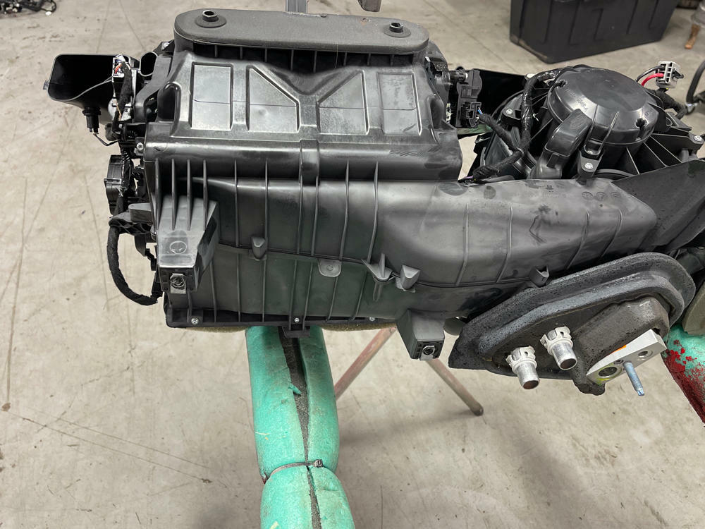 2018-23 Ford Mustang GT HVAC Heater Core Dual  Climate Control 190