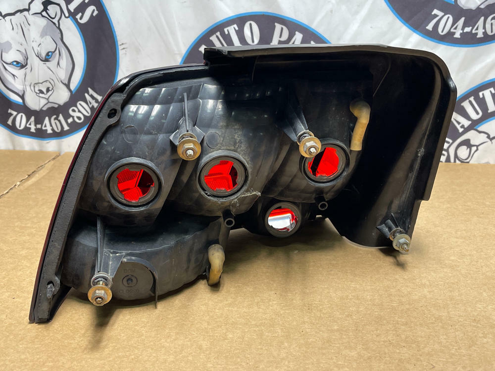 1999-04 Ford Mustang Tail Lights LH RH 189