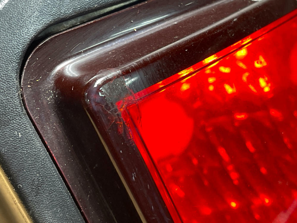 1999-04 Ford Mustang Tail Lights LH RH 189