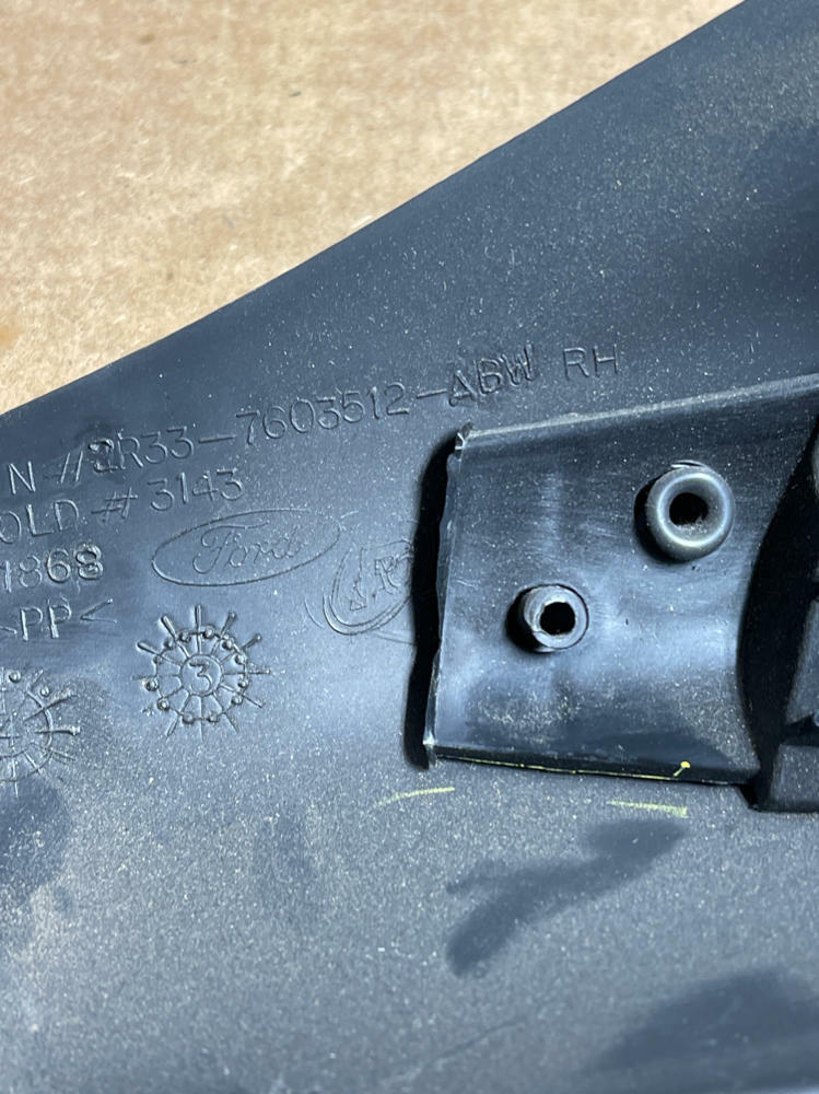 2003-04 Ford Mustang SVT Cobra Convertible Interior A-Pillars 196