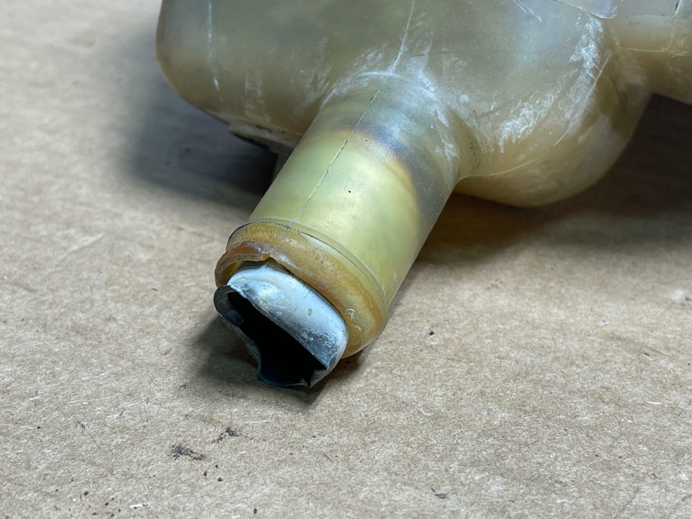 2003-04 Ford Mustang SVT Cobra Engine Coolant Overflow Reservoir 196