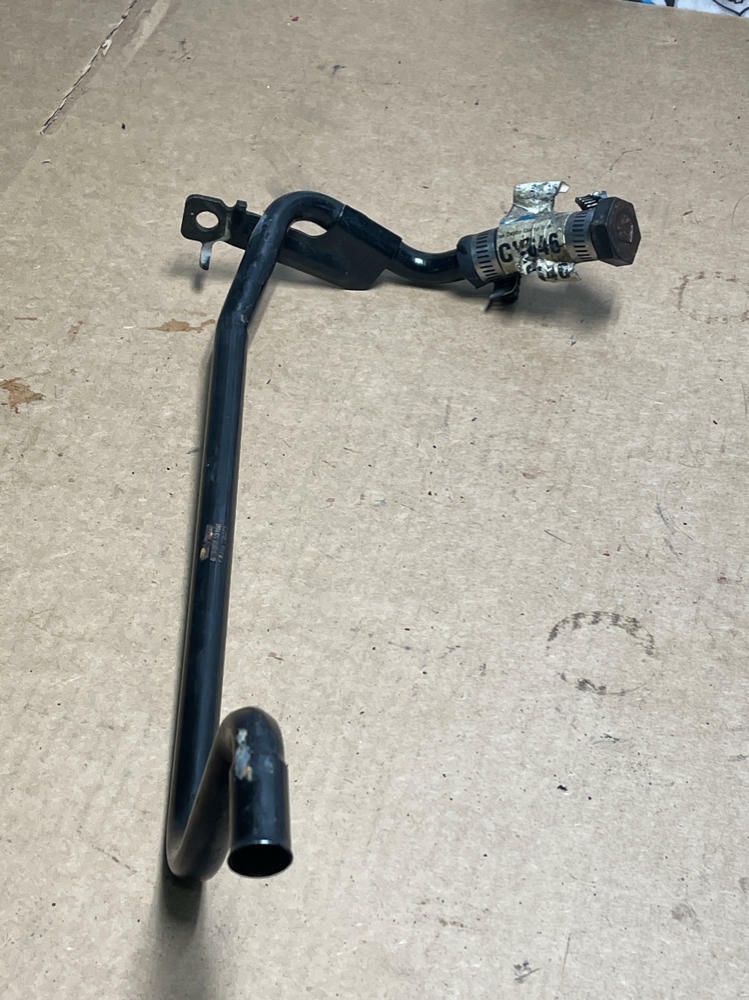 1999-04 Ford Mustang GT 4.6 Heater Core To Water Bypass Tube 189