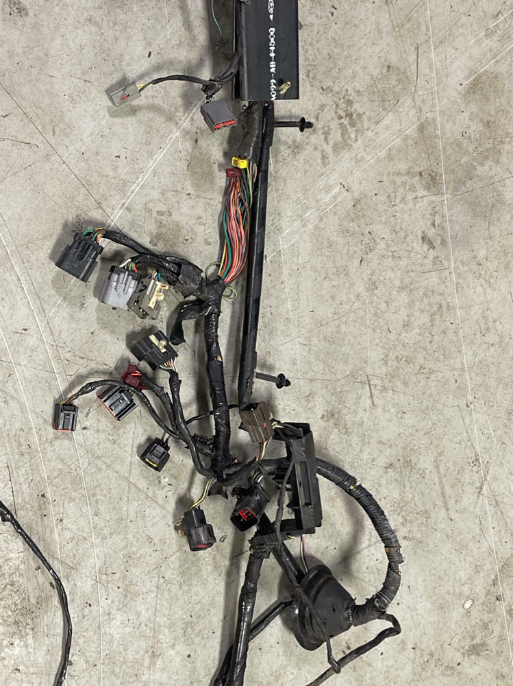 1999-04 Ford Mustang GT 4.6 Body Harness 189
