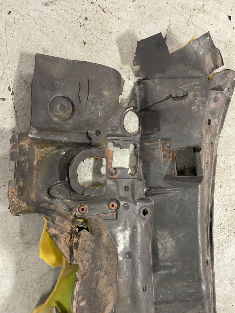1999-04 Ford Mustang GT 4.6 Firewall Sound Deadening 189