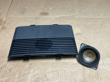 2018-23 Ford Mustang Dash Center & Tweeter 197