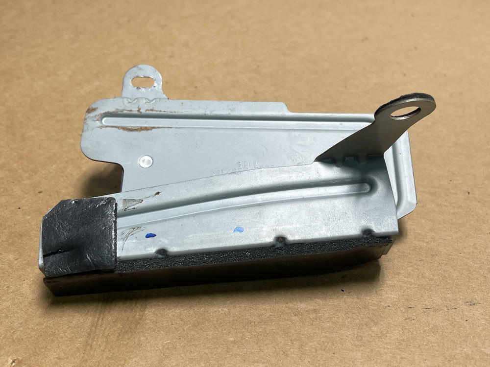 2018-23 Ford Mustang GT PIFA Navigation Antenna 206