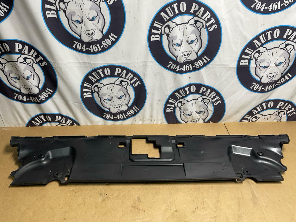 2018-23 Ford Mustang GT Upper Radiator Cover Panel 206
