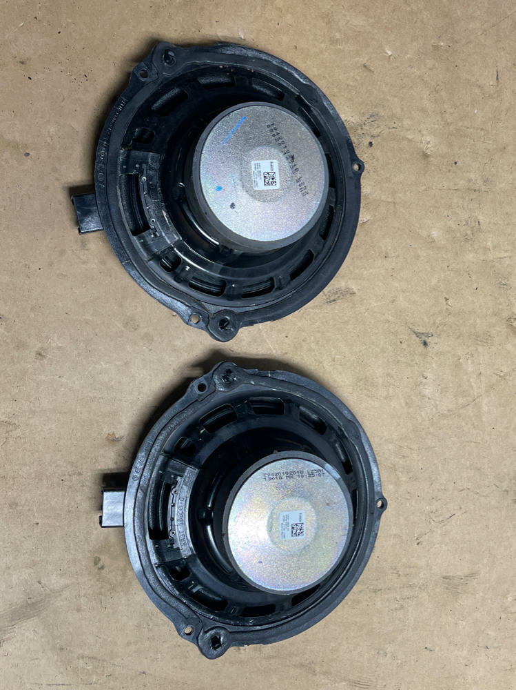 2018-23 Ford Mustang GT Front Door Speakers Pair 206