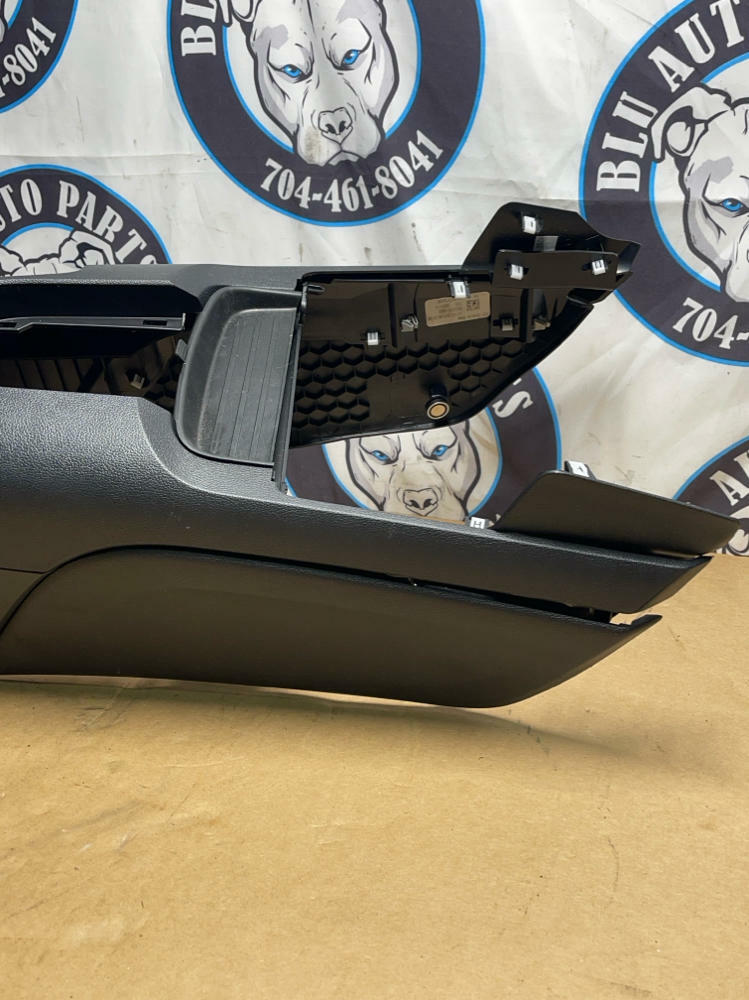 2018-23 Ford Mustang GT Center Console Assembly 205